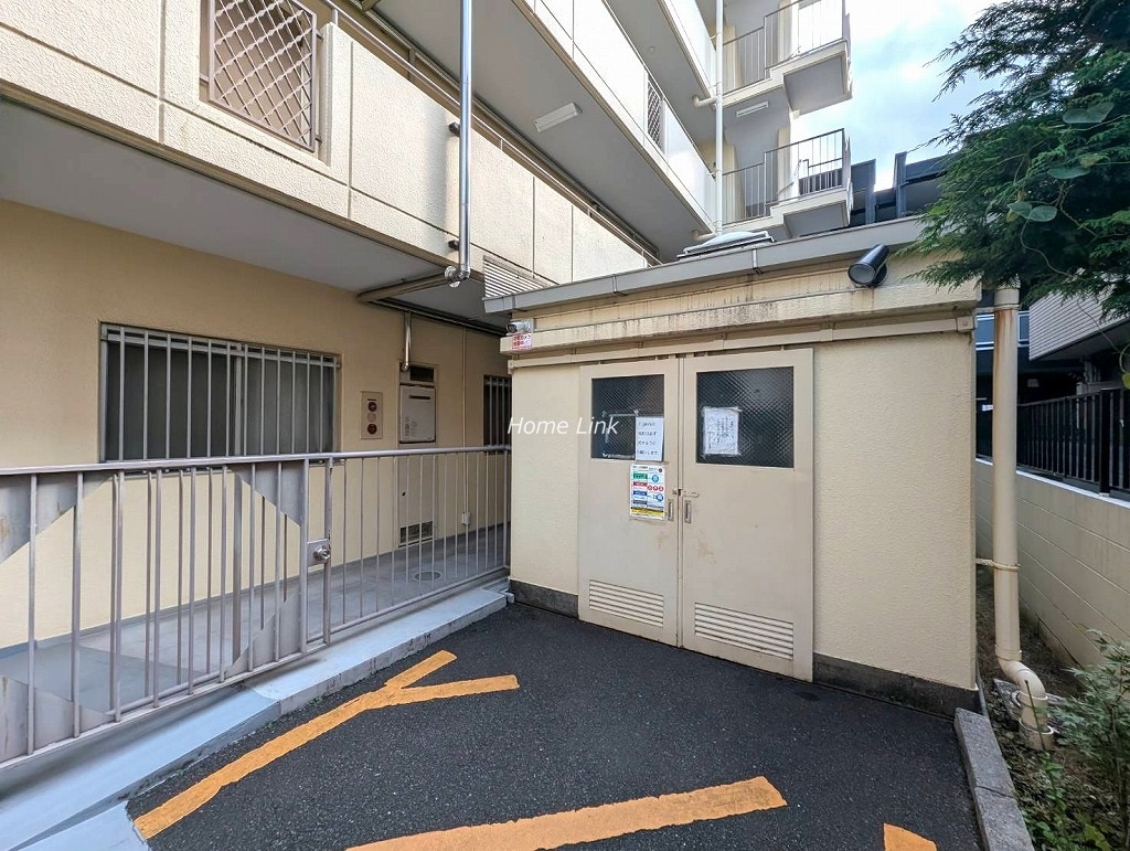 GSハイム蓮根　ゴミ置き場